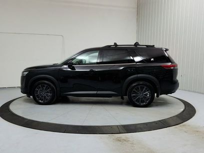 New 2026 Nissan Pathfinder SL w/ SL Premium Package