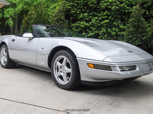 Used 1996 Chevrolet Corvette Convertible RWD image 12