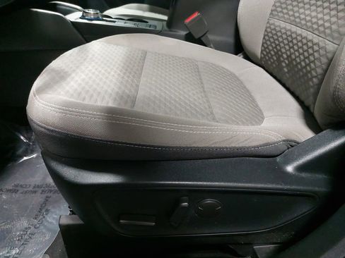 Used 2021 Ford Escape SE w/ Convenience Package image 30