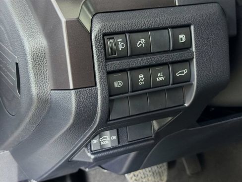 New 2026 Toyota 4Runner TRD Off-Road Premium AWD/4WD image 18