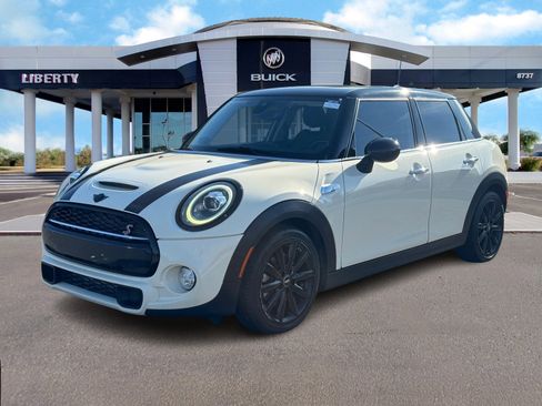 Used 2019 MINI Cooper S w/ Premium Package image 7