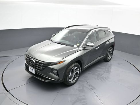 Certified 2023 Hyundai Tucson Limited AWD/4WD image 35