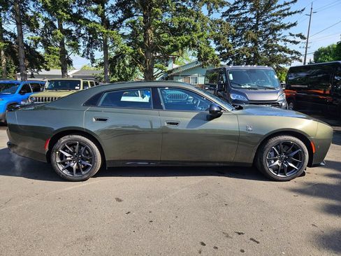 Used 2026 Dodge Charger Scat Pack AWD/4WD image 8
