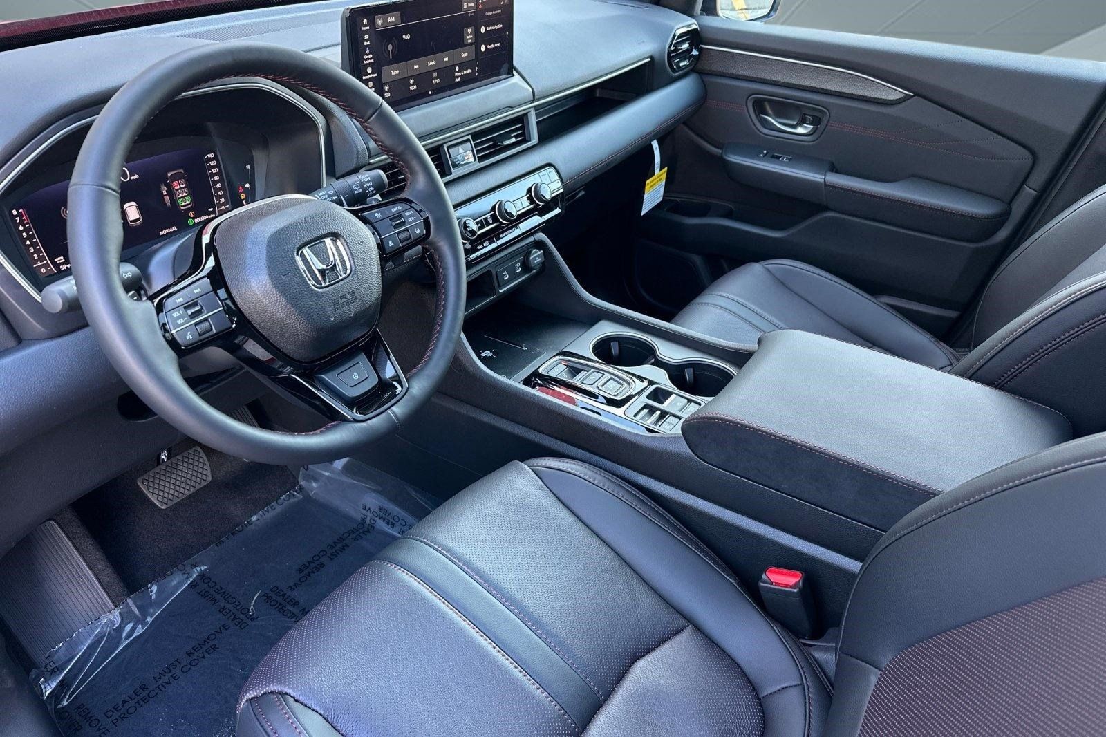 New 2026 Honda Pilot Black Edition image 4