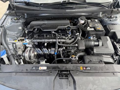 Used 2025 Hyundai Elantra SEL image 26