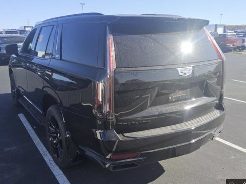 Used 2023 Cadillac Escalade Sport w/ LPO, ONYX Package RWD image 3