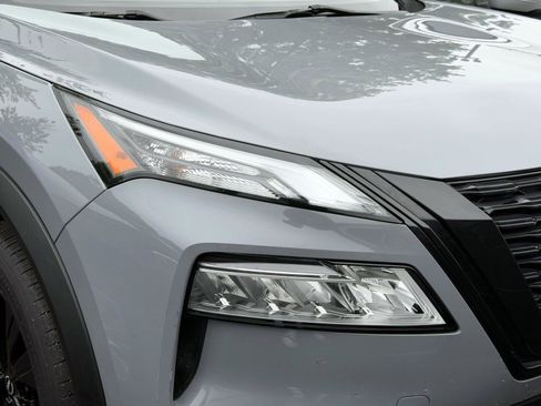 Used 2023 Nissan Rogue SV w/ SV Premium B Package AWD/4WD image 7