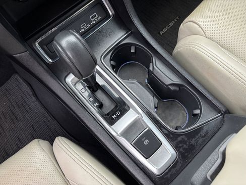 Used 2023 Subaru Ascent Limited image 34