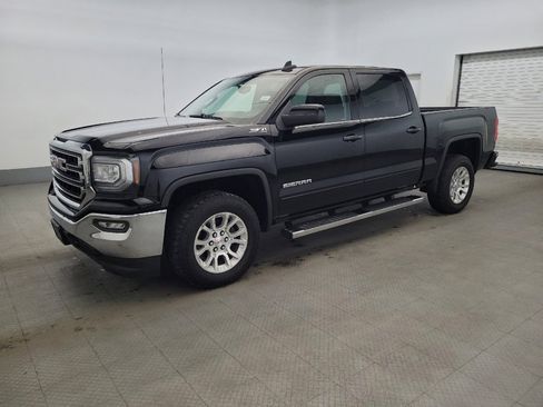 Used 2018 GMC Sierra 1500 SLE w/ SLE Value Package AWD/4WD image 2
