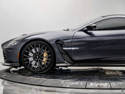 Used 2023 Aston Martin V12 Vantage RWD image 10