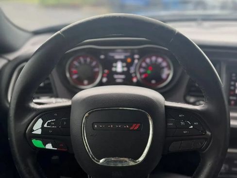 Used 2019 Dodge Challenger SXT RWD image 13
