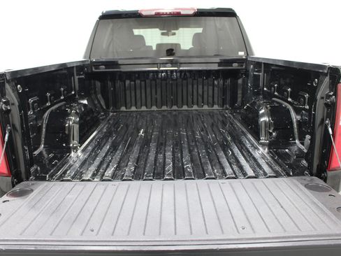 Used 2021 Chevrolet Silverado 1500 Custom image 18