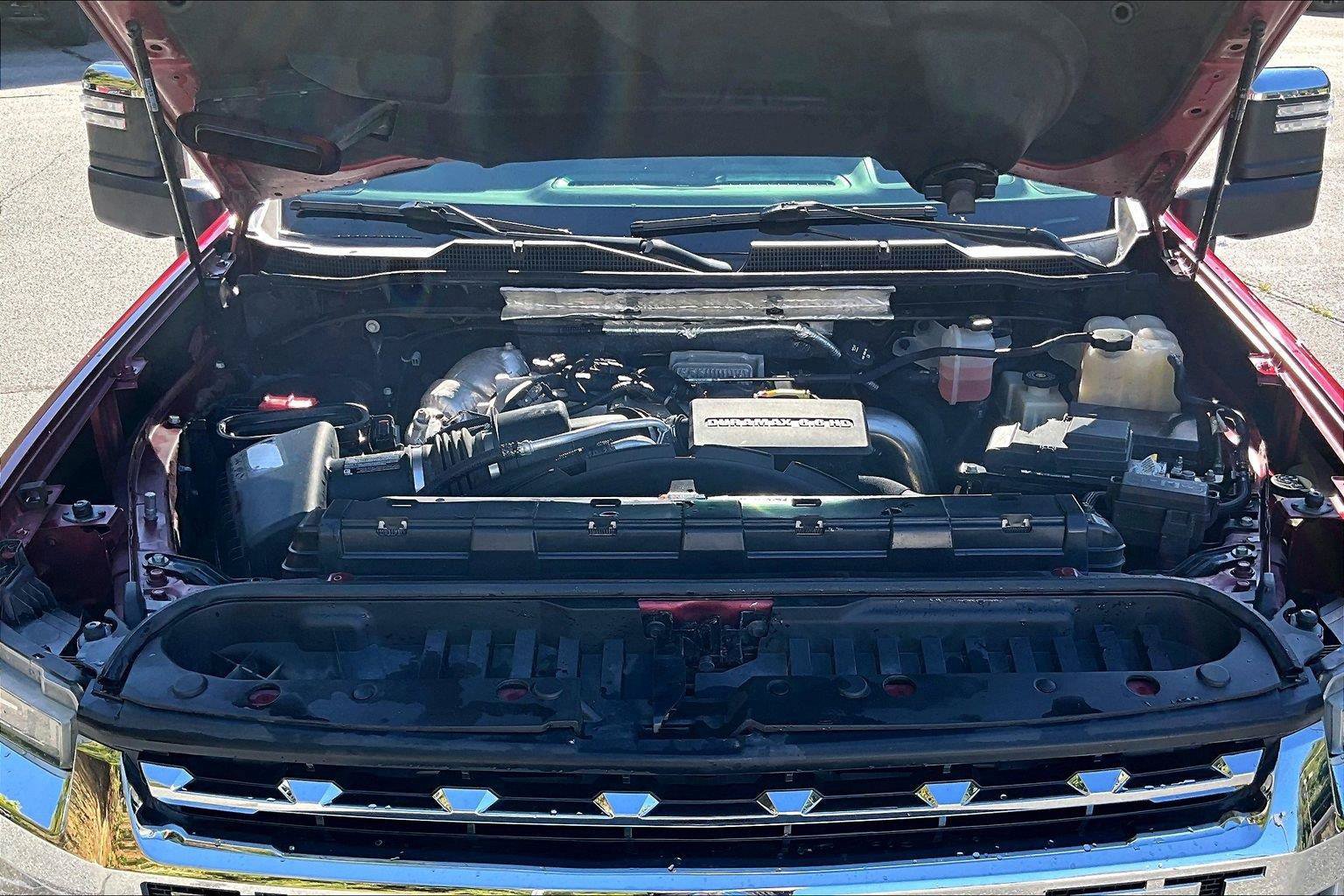 Used 2020 Chevrolet Silverado 2500 LTZ w/ LTZ Premium Package AWD/4WD image 10