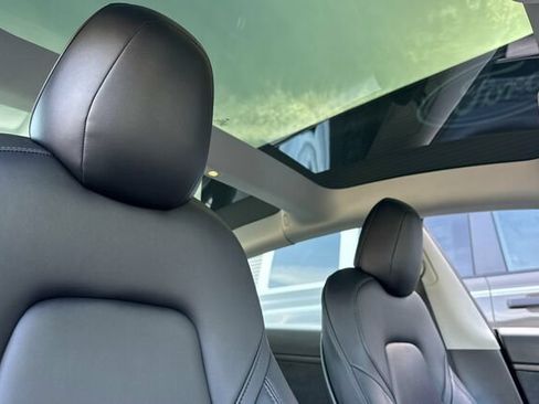 Used 2021 Tesla Model 3 Standard Range Plus RWD image 16