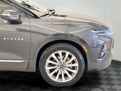 Certified 2022 Chevrolet Blazer Premier w/ Enhanced Convenience Package image 22