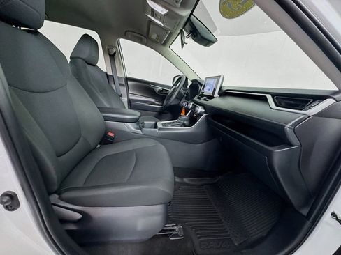 Used 2025 Toyota RAV4 LE image 34