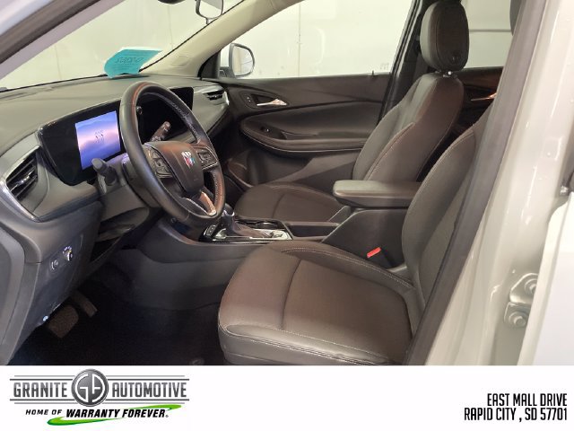 Used 2025 Buick Encore GX Preferred AWD/4WD image 4