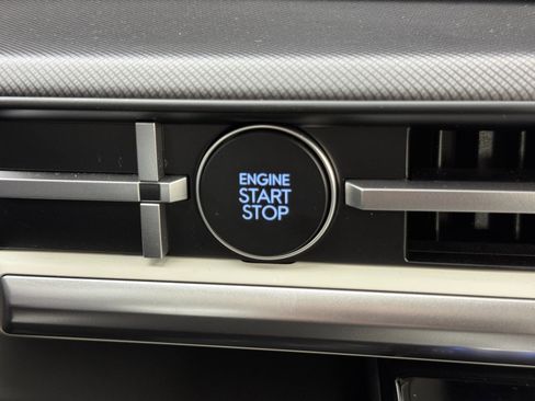 Used 2024 Hyundai Santa Fe SEL image 21