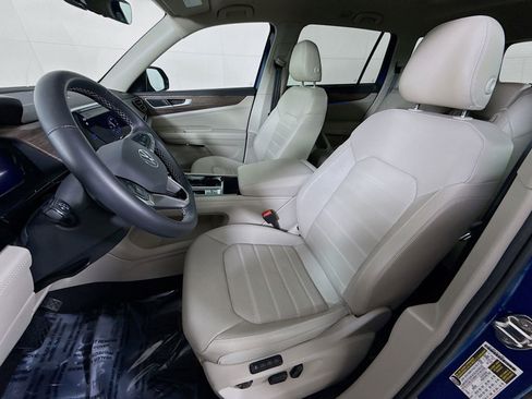 Used 2025 Volkswagen Atlas SEL image 5