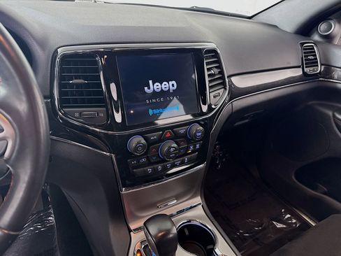 Used 2021 Jeep Grand Cherokee Trailhawk AWD/4WD image 16