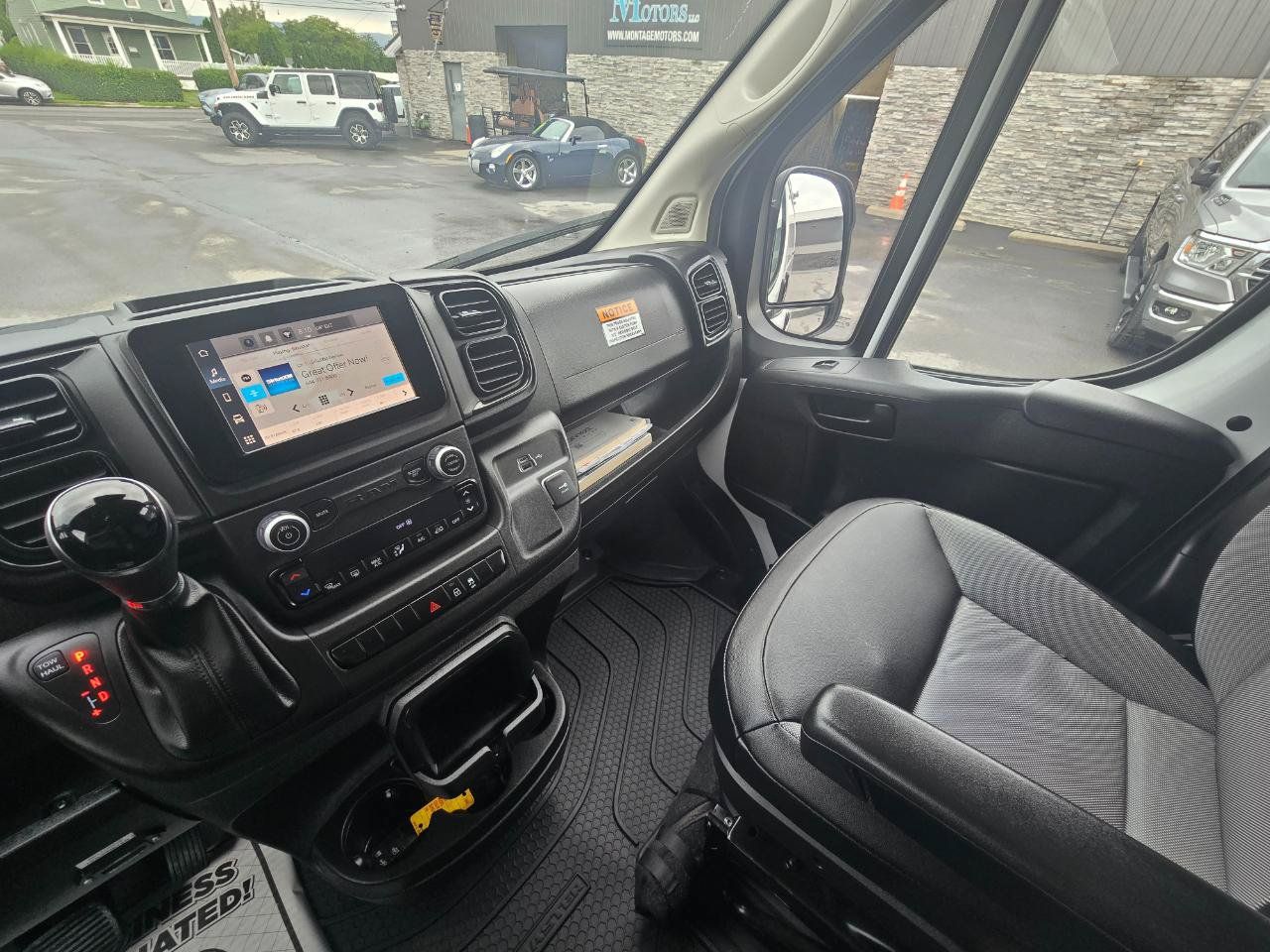 Used 2023 RAM ProMaster 3500 FWD image 11
