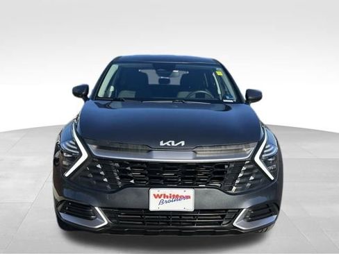 Used 2024 Kia Sportage LX image 11