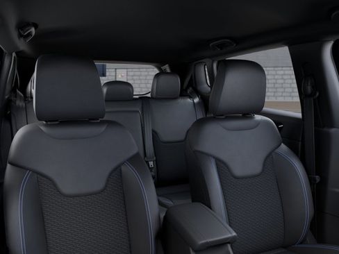 New 2026 Jeep Compass Latitude image 26