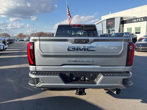 New 2026 GMC Sierra 2500 Denali Ultimate image 4