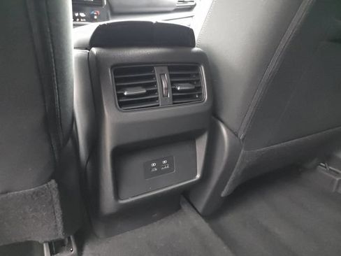 Used 2021 Nissan Rogue SV FWD image 29