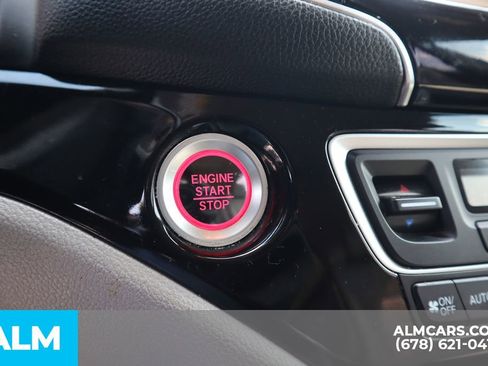 Used 2019 Honda Pilot Touring image 35