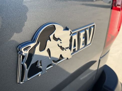 Used 2021 Chevrolet Colorado ZR2 w/ Colorado ZR2 Bison Edition image 26