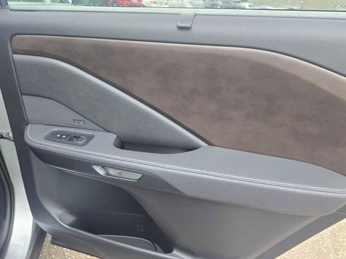 New 2026 Lexus TX 550h AWD Plug-In Hybrid image 13