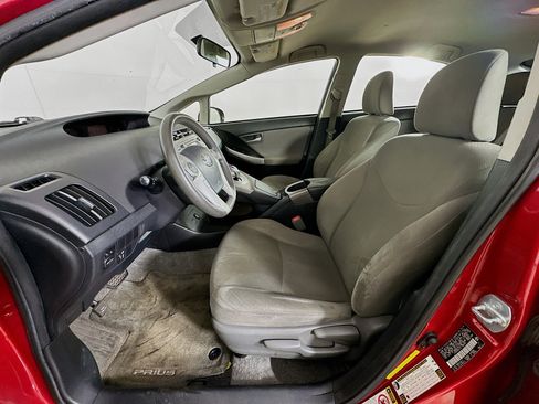 Used 2014 Toyota Prius Two image 13