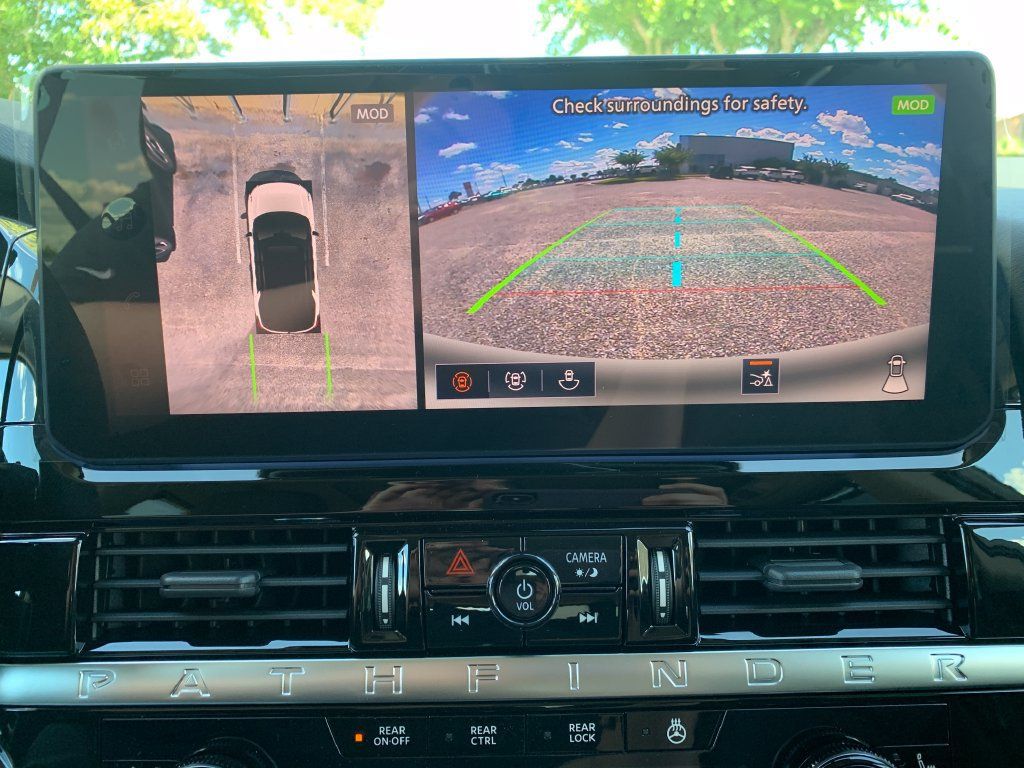 New 2026 Nissan Pathfinder Platinum FWD image 25