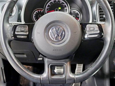 Used 2014 Volkswagen Beetle R-Line FWD image 16