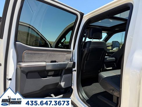 Used 2024 Ford F450 Platinum w/ FX4 Off-Road Package AWD/4WD image 32