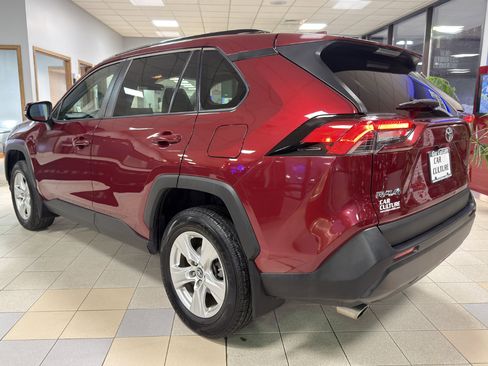 Used 2019 Toyota RAV4 XLE w/ All Weather Liner Package image 16