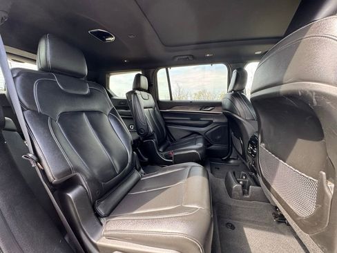 Used 2024 Jeep Grand Cherokee L Limited w/ Luxury Tech Group II AWD/4WD image 27