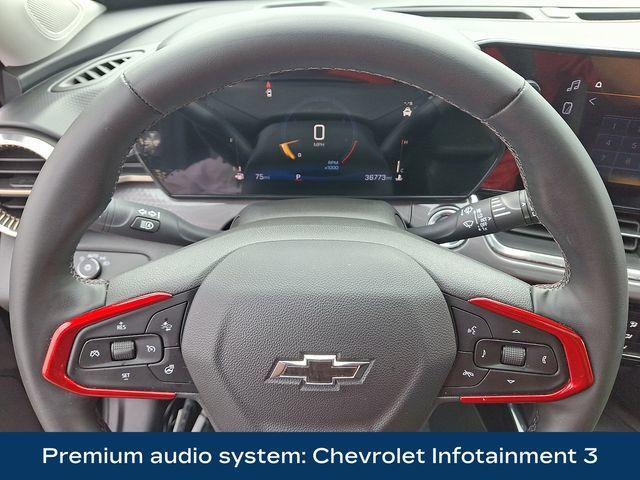 Used 2024 Chevrolet Trax ACTIV w/ Sunroof Package FWD image 4