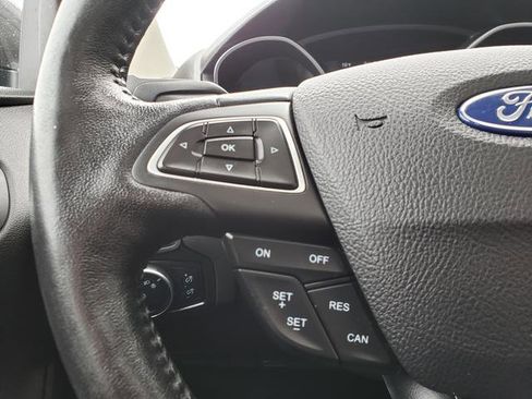 Used 2017 Ford Focus SEL w/ Cold Weather Package image 21