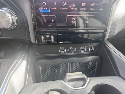 Used 2025 RAM 1500 Laramie w/ Night Edition AWD/4WD image 25