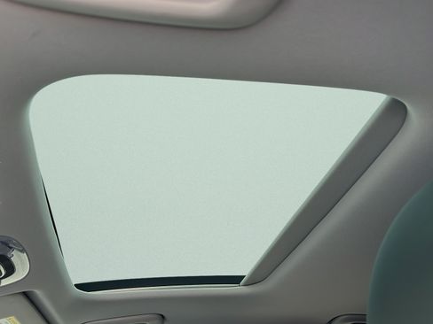 Certified 2024 Hyundai Kona Limited FWD image 16