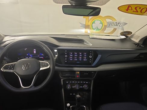 Used 2024 Volkswagen Taos SE FWD image 13