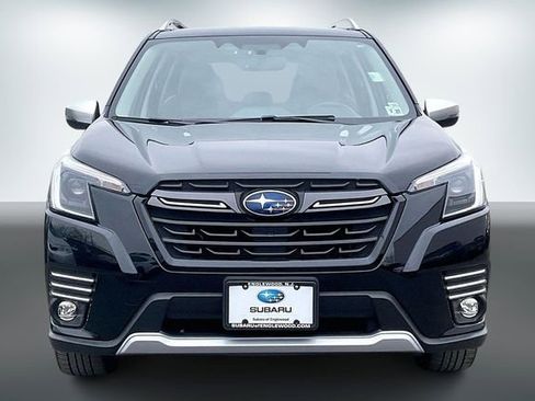Used 2022 Subaru Forester Touring image 2