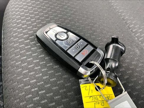Used 2024 Ford Escape ST-Line w/ Tech Pack #1 AWD/4WD image 11