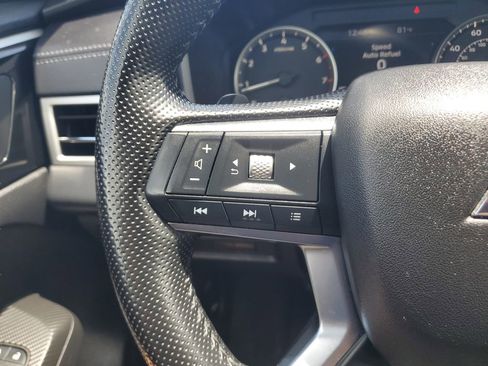 Used 2024 Mitsubishi Outlander SE AWD/4WD image 28