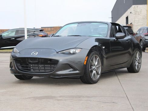 Used 2022 MAZDA MX-5 Miata RF Grand Touring image 2