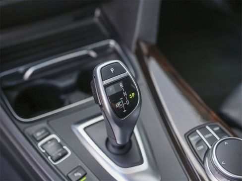 Used 2020 BMW 440i Coupe w/ M Sport Package image 27