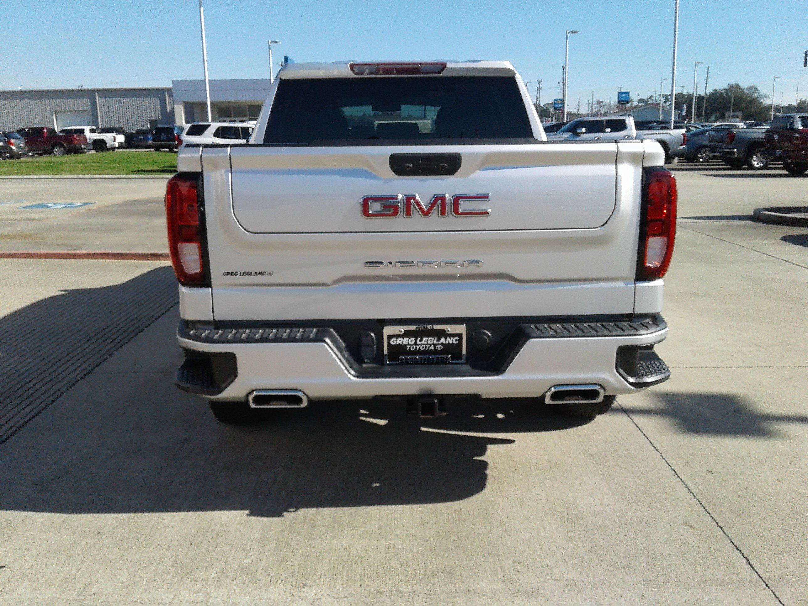 Used 2021 GMC Sierra 1500 Elevation w/ X31 Off-Road Package AWD/4WD image 6