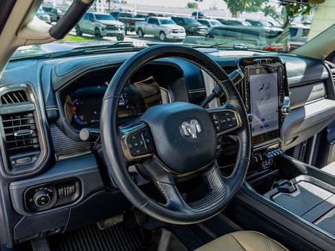 Used 2023 RAM 2500 Limited image 17